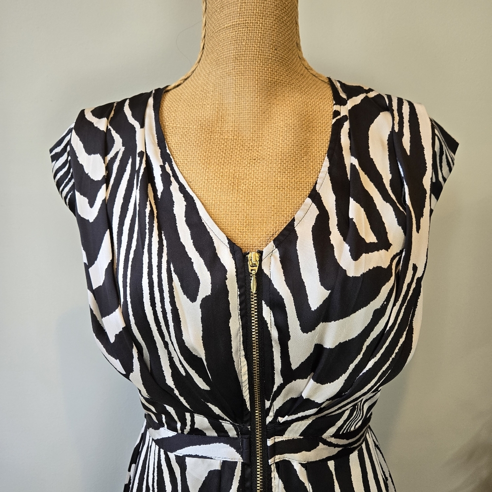 H&M Zebra Print Dress Cap Sleeve Gold Zipper Size 4